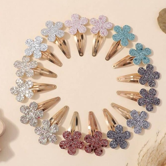 Other - 16pcs Hair Clips